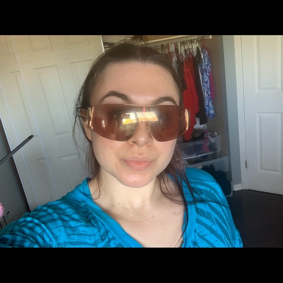 Funky stylish sunglasses, big framed - Picture 5 of 6